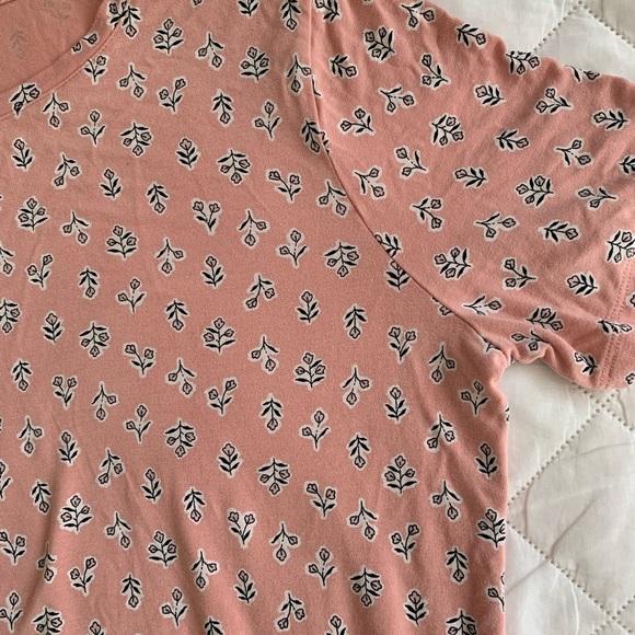 Old Navy Luxe- Pink Women Shirt with Flower print- Size M - Picture 5 of 7